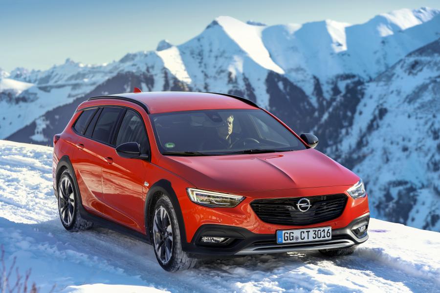  Opel Insignia Country Tourer Turbo D 4x4 Exclusive 2017 года  (фото 22 из 42)